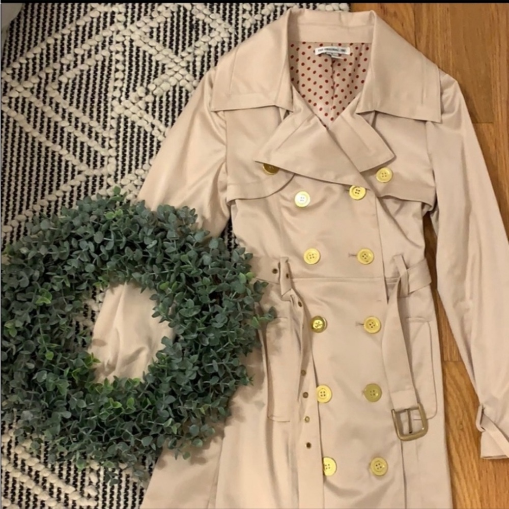 Trench coat